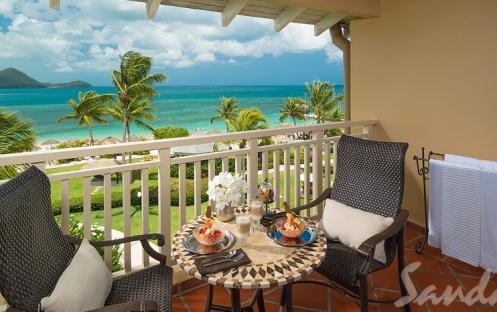 Caribbean Honeymoon Oceanview Penthouse Club Level Room - PC (2)